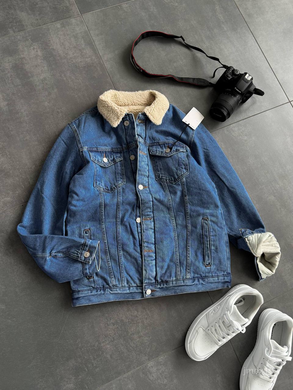 photo_2025-11-27_09-23-03 Мужская Синяя Джинсовка Коттонка на Овчине – Бежевый Мех
