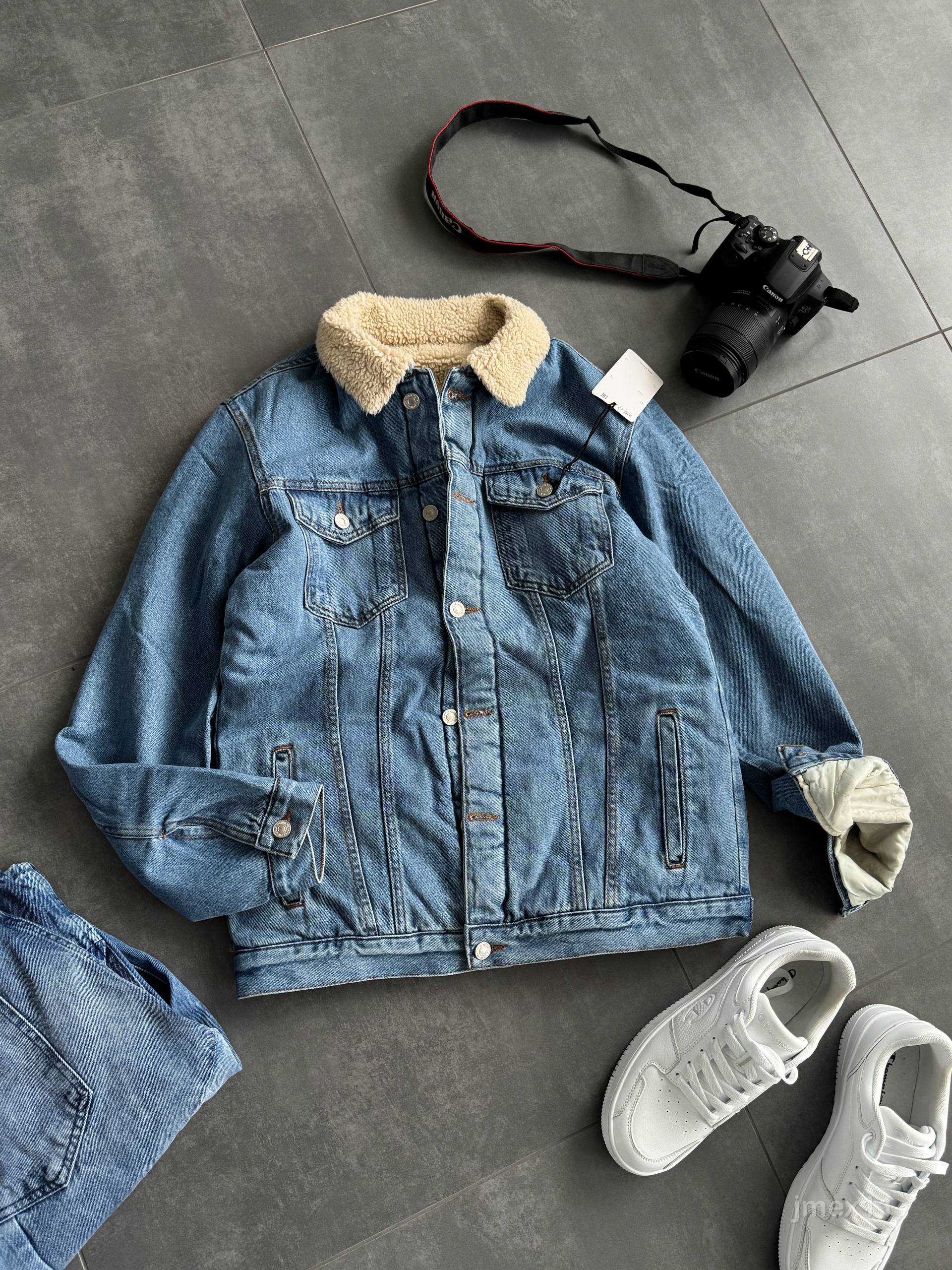 photo_2025-11-27_09-23-10 Мужская Голубая Джинсовка Коттонка на Овчине – Бежевый Мех