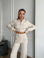 Женский Базовый Трикотажный Бежевый Костюм в Рубчик с Разрезами - Кофта Поло на Молнии + Штаны Прямого Кроя
