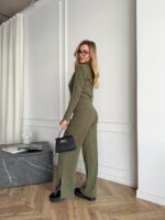 Женский Базовый Трикотажный Костюм Хаки в Рубчик с Разрезами - Кофта Поло на Молнии + Штаны Прямого Кроя