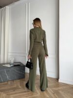 Женский Базовый Трикотажный Костюм Хаки в Рубчик с Разрезами - Кофта Поло на Молнии + Штаны Прямого Кроя