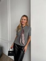 Женская Трикотажная Серая Кофта с Короткими Рукавами и Платком-Галстуком