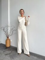 Женский Базовый Молочный Костюм Трикотажный - Кофта на Кнопках + Штаны Свободного Кроя