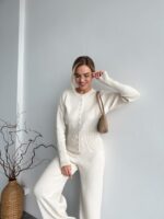 Женский Базовый Молочный Костюм Трикотажный - Кофта на Кнопках + Штаны Свободного Кроя