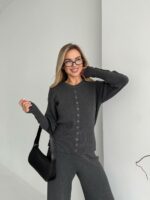 Женский Базовый Графитовый Костюм Трикотажный - Кофта на Кнопках + Штаны Свободного Кроя