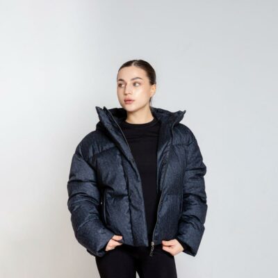 Женская Теплая Водоотталкивающая Зимняя Темно-Синяя Куртка - Дутая с Капюшоном в Принт