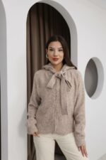 Женская Теплая Кофта Мокко Свобоного Кроя на Молнии с Капюшоном на Завязке