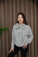 Женская Теплая Серая Кофта Свобоного Кроя на Молнии с Капюшоном на Завязке