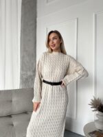 Женское Теплое Длинное Молочное Платье Свободного Кроя с Фактурным Узором Косичка