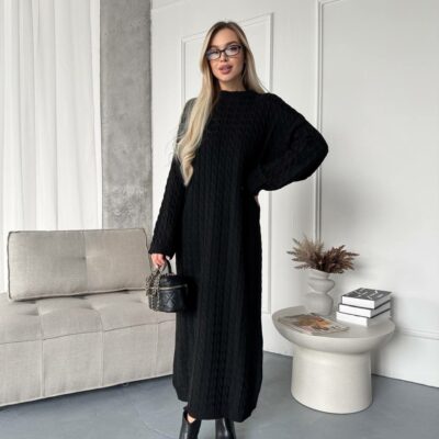 Женское Теплое Длинное Черное Платье Свободного Кроя с Фактурным Узором Косичка