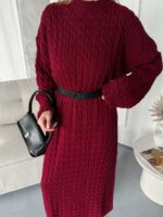 Женское Теплое Длинное Бордовое Платье Свободного Кроя с Фактурным Узором Косичка
