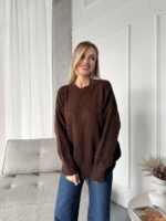 Женский Теплый Коричневый Свитер Джемпер Оверсайз с Жемчужинами