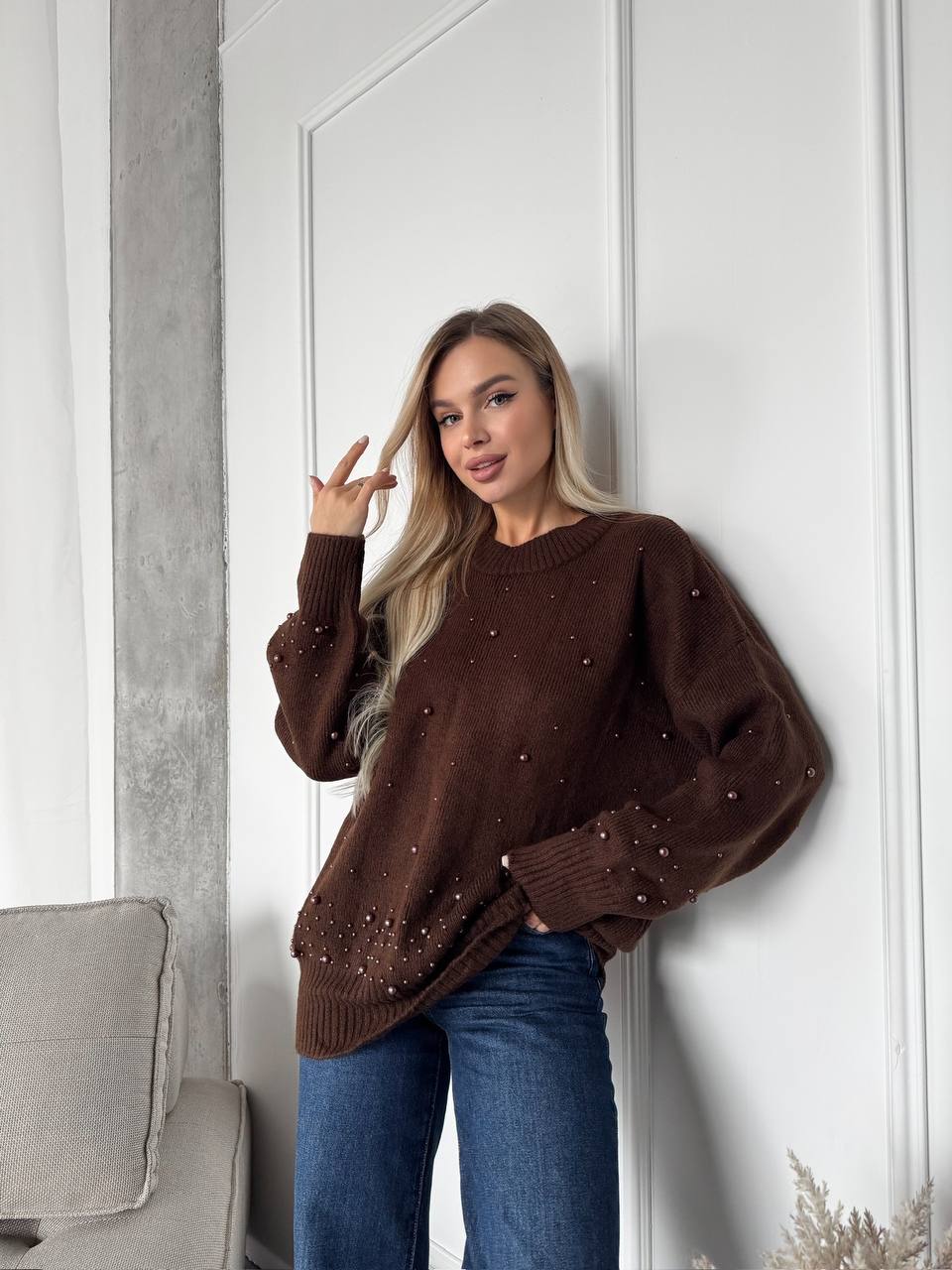 photo_2025-12-04_12-25-13 (2) Женский Теплый Коричневый Свитер Джемпер Оверсайз с Жемчужинами