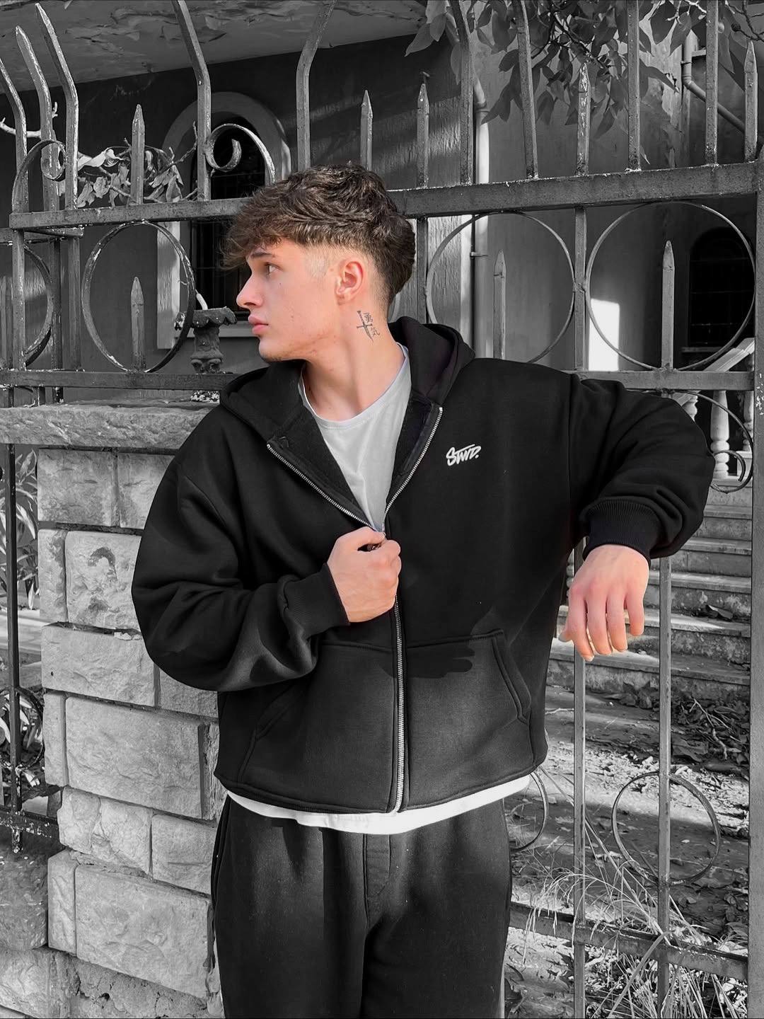 photo_2025-12-04_21-31-05 Мужская Утепленная Черная Зип Кофта Худи - Трехнитка на Флисе