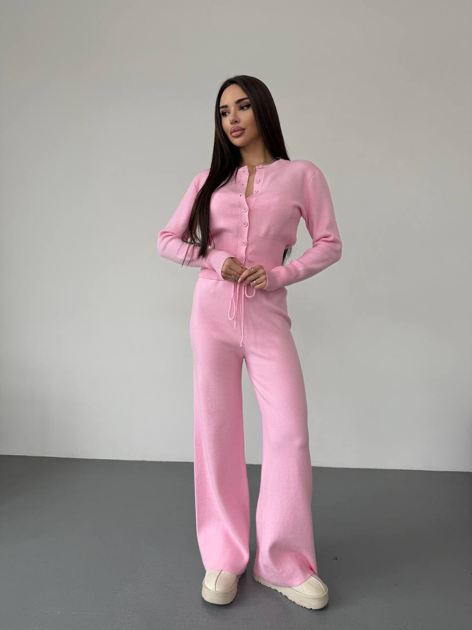 photo_2025-12-06_09-34-00 Женский Трикотажный Розовый Костюм Комплект Двойка - Приталенный Кардиган + Свободные Прямые Штаны