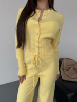Женский Трикотажный Желтый Костюм Комплект Двойка - Приталенный Кардиган + Свободные Прямые Штаны