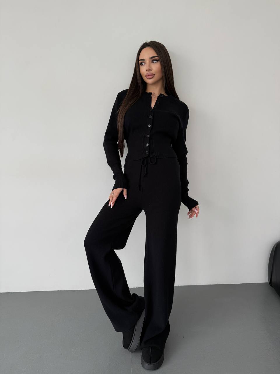 photo_2025-12-06_09-38-27 Женский Трикотажный Черный Костюм Комплект Двойка - Приталенный Кардиган + Свободные Прямые Штаны