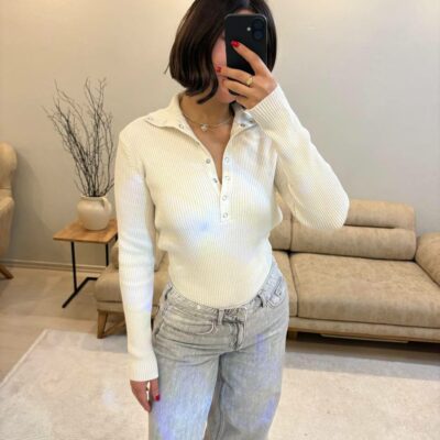 Женская Базовая Молочная Кофта в Рубчик с Воротником на Кнопках