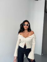 Женская Молочная Кофта в Рубчик на Молнии с Открытыми Плечами