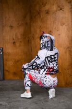 Женский Серый Спортивный Костюм Плащевка в Принт с Кантом - Анорак + Штаны Джоггеры