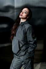 Женский Графитовый Спортивный Костюм Плащевка с Кантом - Анорак с Капюшоном + Штаны Джоггеры