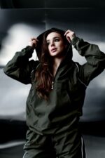 Женский Спортивный Костюм Хаки Плащевка с Кантом - Анорак с Капюшоном + Штаны Джоггеры