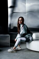 Женский Фисташковый Спортивный Костюм Плащевка с Лампасами (Олимпийка + Штаны)