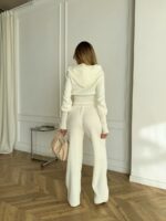 Женский Базовый Молочный Костюм на Молнии - Укороченная Кофта с Капюшоном + Штаны Свободного Кроя