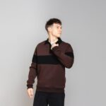 Мужской Утепленный Коричневый Свитшот Джемпер с Черными Вставками и Воротником Поло