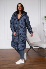 Женская Зимняя Длинная Графитовая Куртка в Принт с Капюшоном