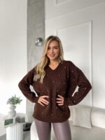 Женский Коричневый Свитер Оверсайз в Ромбах с Камушками Стразами