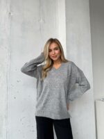 Женский Серый Свитер Оверсайз в Ромбах с Камушками Стразами