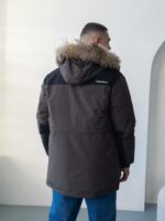 Мужская Зимняя Коричневая Куртка с Мехом на Капюшоне и Фиксаторами на Рукавах