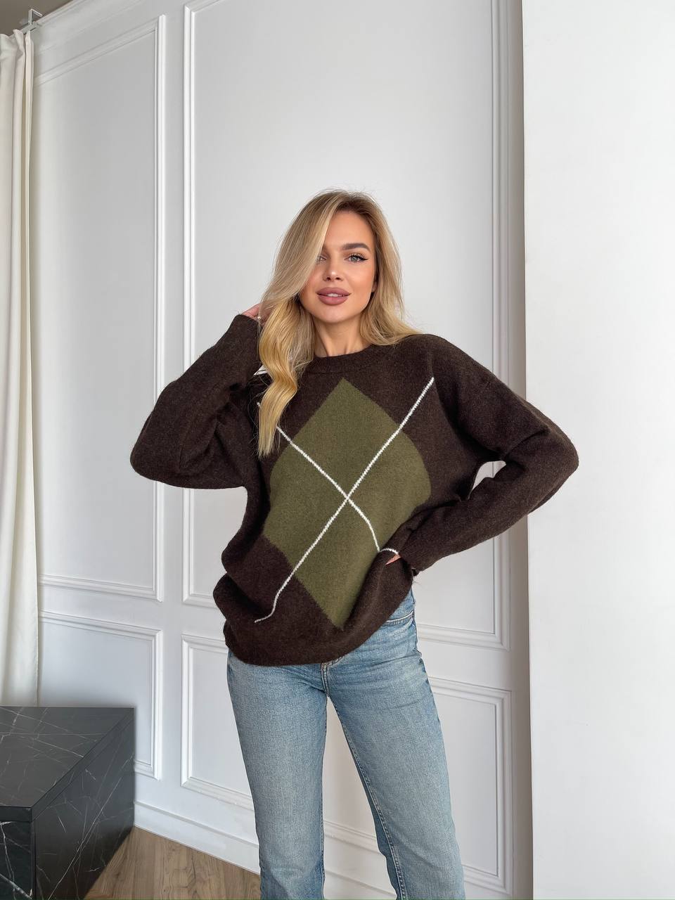 photo_2025-12-14_10-10-15 Женский Теплый Коричневый Свитер Оверсайз с Ромбом
