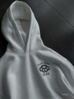 Мужское Белое Худи Оверсайз с Вышивкой на Спине - Утепленное на Флисе