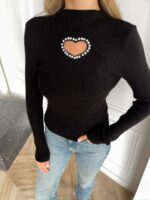 Женский Черный Свитер Оверсайз с Вырезом в Форме Серца со Стразами
