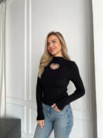 Женский Черный Свитер Оверсайз с Вырезом в Форме Серца со Стразами