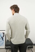 Мужской Базовый Серый Свитер в Рубчик на Молнии с Высокой Горловиной