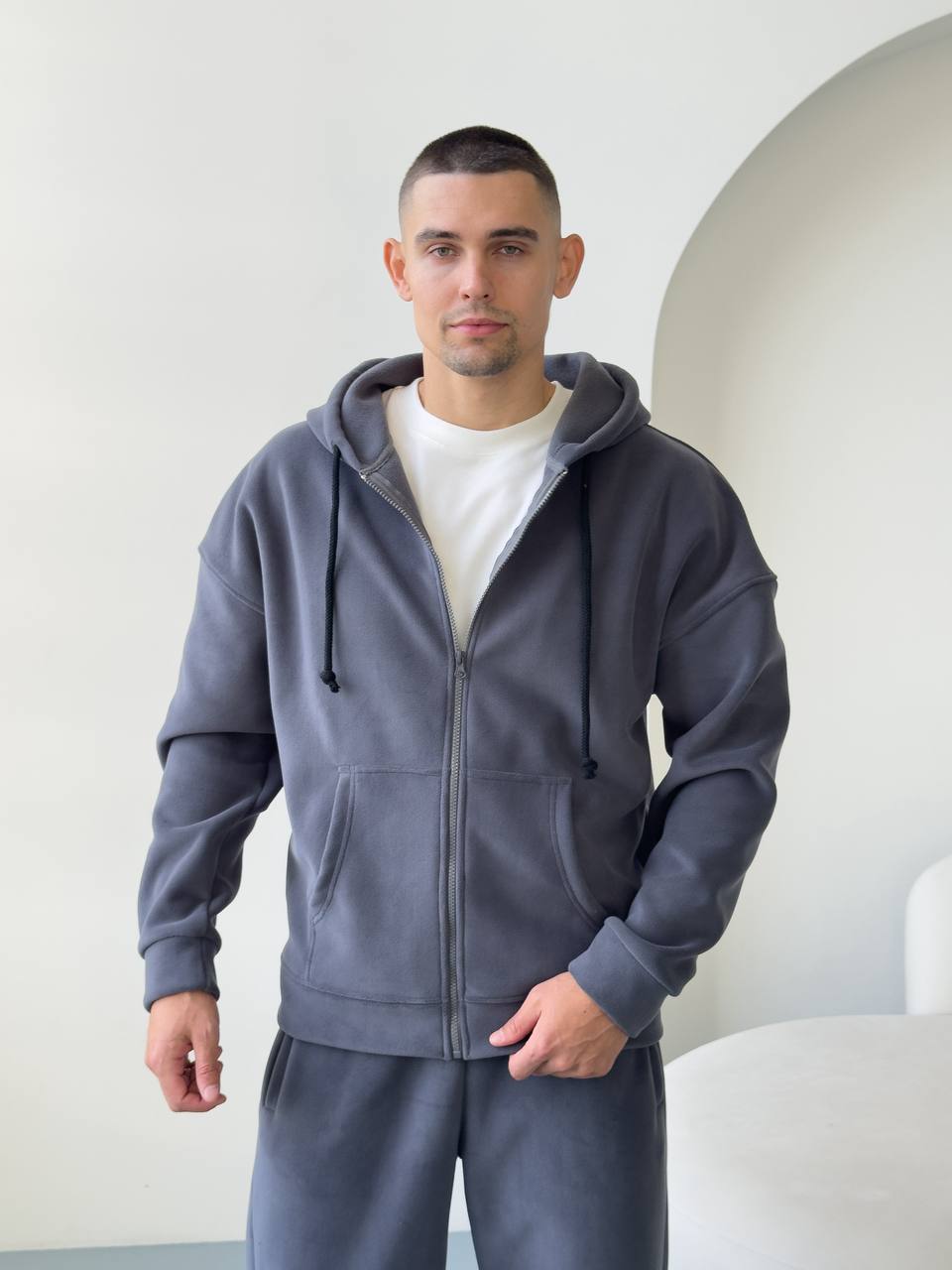 photo_2025-12-19_12-23-44 Мужская Теплая Темно-Серая Зип Кофта - Флисовое Худи на Молнии с Капюшоном