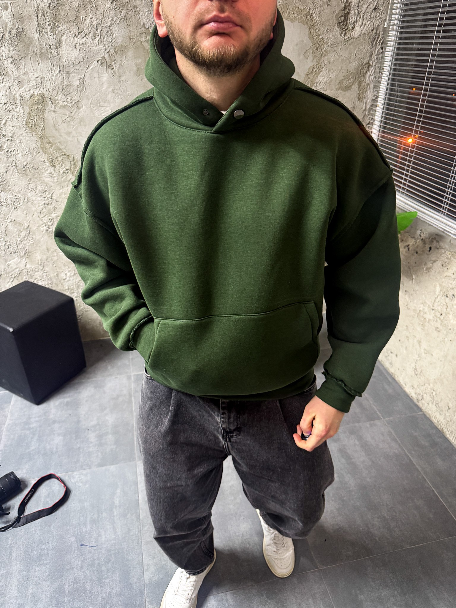 photo_2025-12-22_12-55-09 Мужское Утепленное Худи Хаки Оверсайз на Флисе со Швами Наружу