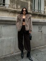 Женская Шуба Мокко на Кнопках с Объемным Воротником