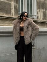 Женская Шуба Мокко на Кнопках с Объемным Воротником