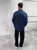 Мужская Базовая Темно-Синяя Джинсовая Рубашка Свободного Кроя на Кнопках