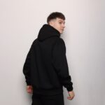 Мужская Утепленная Черная Кофта на Молнии с Капюшоном - Базовое Зип Худи на Флисе