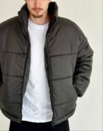 Мужская Демисезонная Черная Куртка Плащевка Оверсайз с Высоким Горлом на Молнии