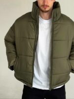 Мужская Демисезонная Куртка Плащевка Хаки Оверсайз с Высоким Горлом на Молнии