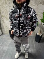 Мужская Зимняя Черная Куртка с Капюшоном и Высоким Горлом - Принтованный Пуховик