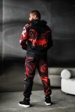Мужской Черный Спортивный Костюм Плащевка в Красный Принт (Анорак + Джоггеры)