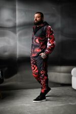 Мужской Черный Спортивный Костюм Плащевка в Красный Принт (Анорак + Джоггеры)