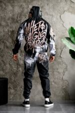 Мужской Черный Спортивный Костюм Плащевка с Надписями и Черепами (Анорак + Джоггеры)